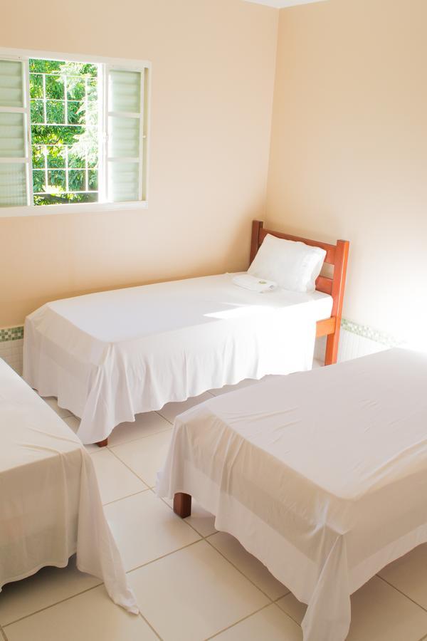 Hotel Recanto Verde Teresina de Goias Esterno foto